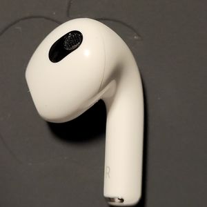 Airpod 3 generation, right side only, FAST SHIPPING.